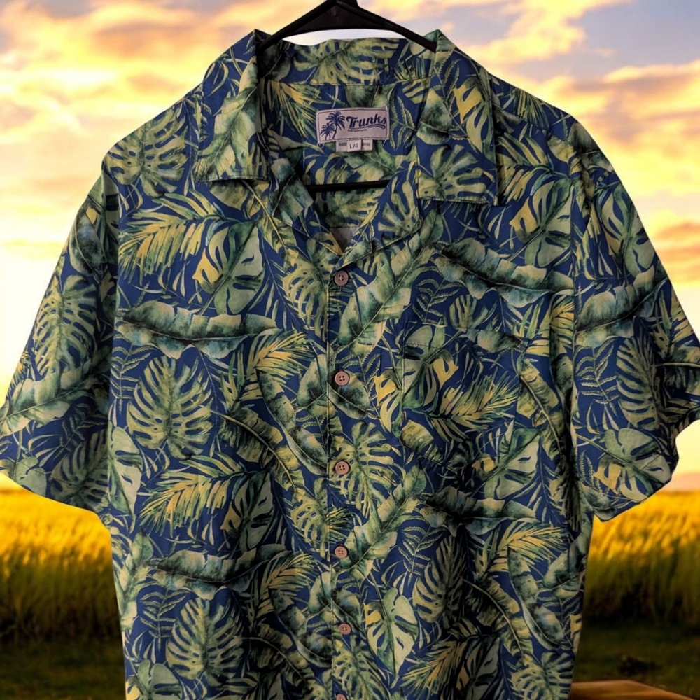 Trunks Surf & Swim 100% Cotton Hawaiian Shirt Size Large Green/Blue Short Sleeve